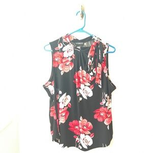 Sleeveless Tie Neck Top